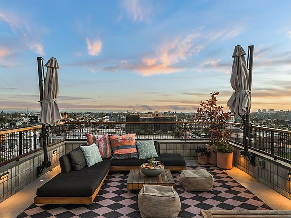 2nd image of 2820 Polk Ave #9