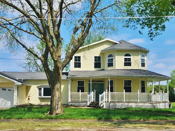 187 W Union St, Seneca, IL 61360