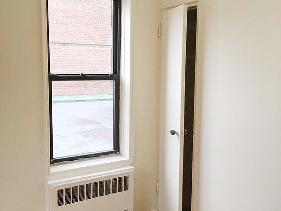 5th image of 14445 41st Ave APT 3K