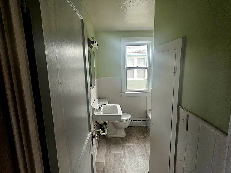 42 Kirkwood Dr #1 — Photo 8