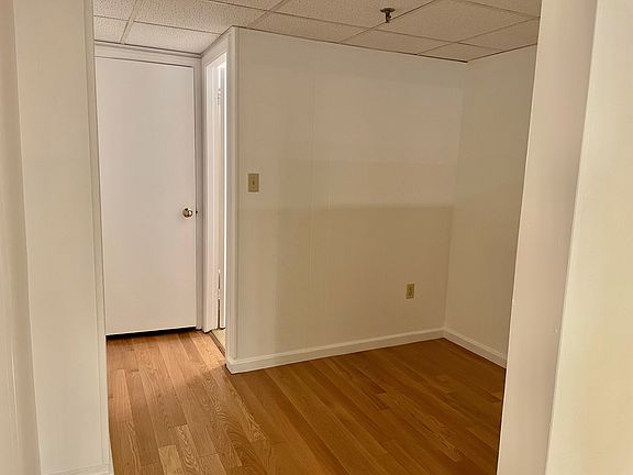 4th image of 1077 Beacon St APT A