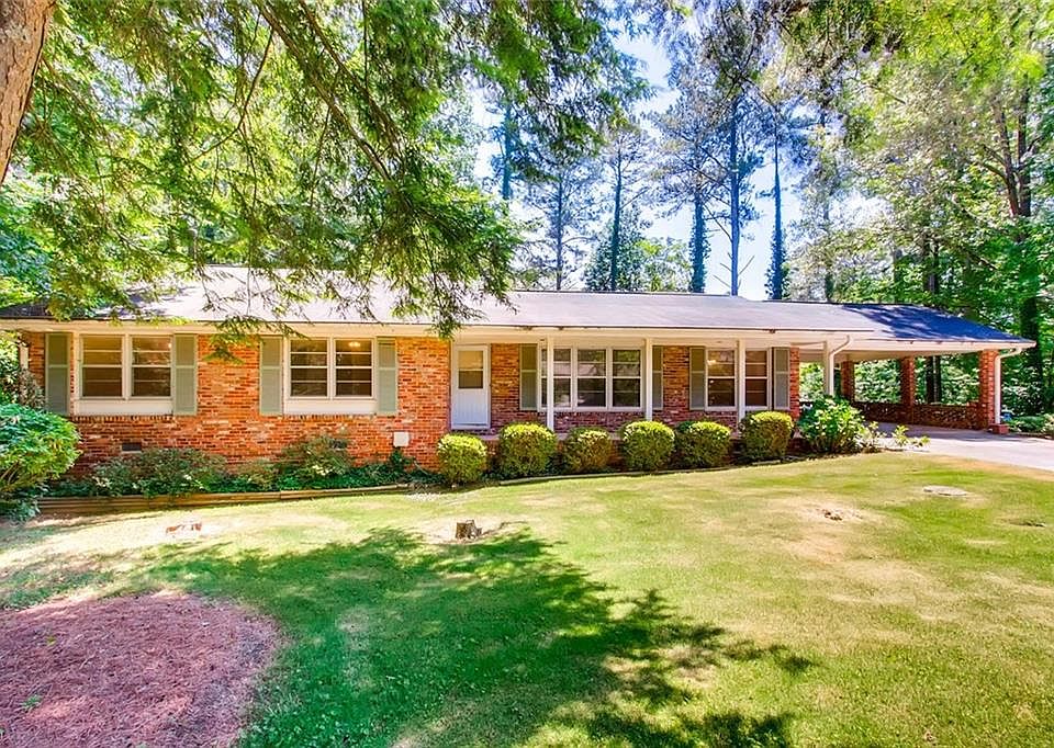 1st image of 2521 Lake Flair Ct NE