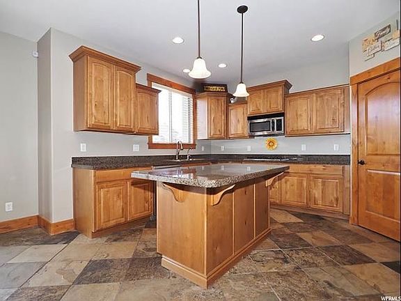 5th image of 1703 W Prairie Hill Dr