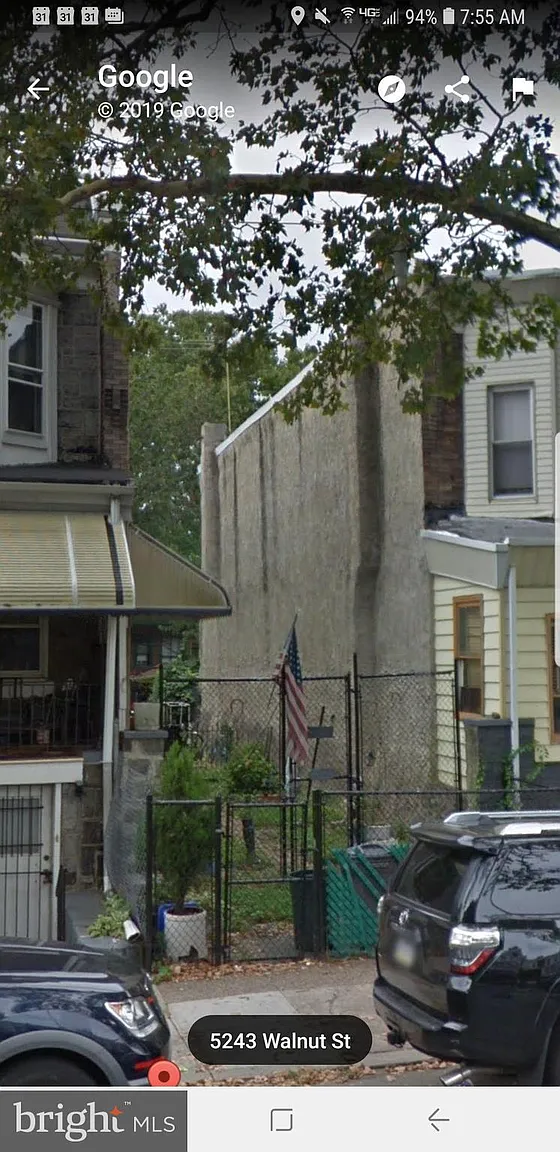 5250 Walnut St photo 1