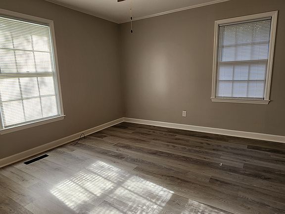 5th image of 2118 Thomwal Cir