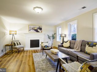 1520 Coat Ridge Rd, Herndon, VA 20170