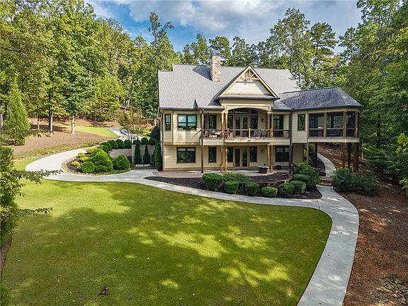 2nd image of 700 Lakestream Ct