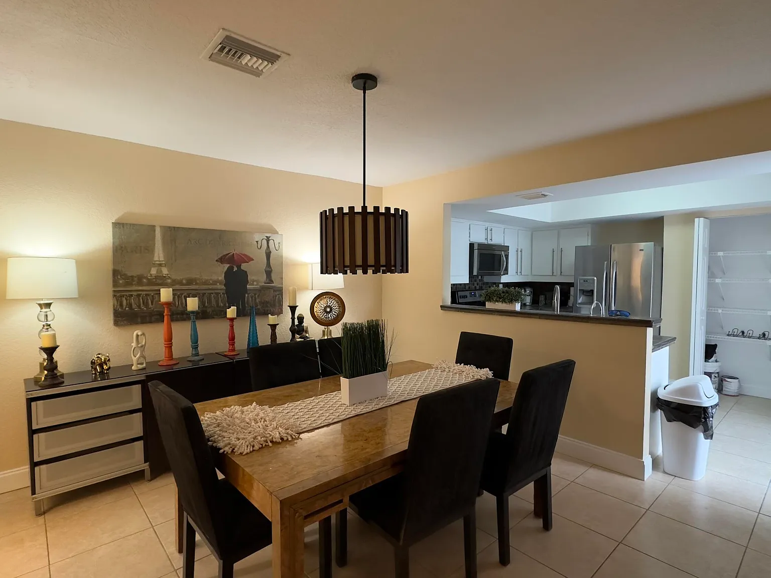 2 bed, 2.5 bath, 1428 sqft, $2,300 — Photo 4