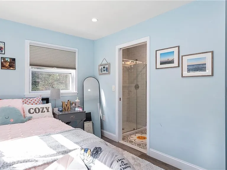 4 James St #1 — Photo 10