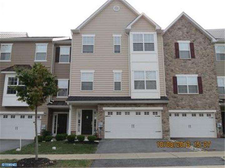 1st image of 464 Jacobsen Dr