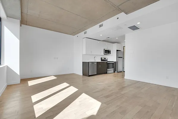 Rented by Douglas Elliman | media 14