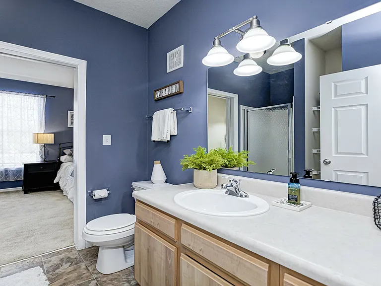 StoneBridge Luxury Apartment Homes — Photo 9