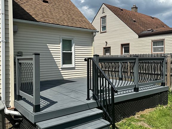 3rd image of 13781 Helen St