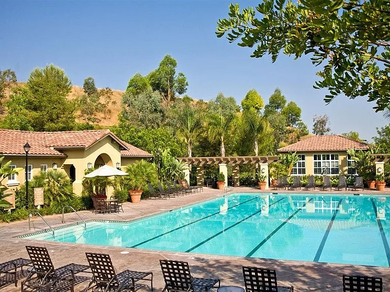 Community pool