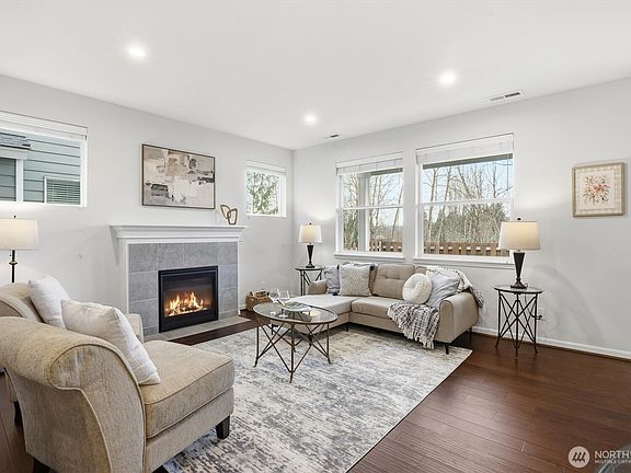 2nd image of 4419 31st Avenue SE