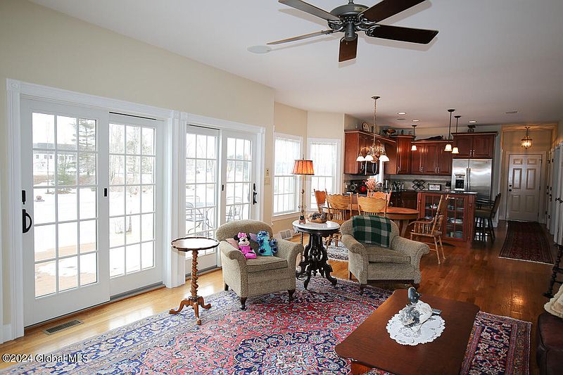 5th image of 16 Westfall Court #6