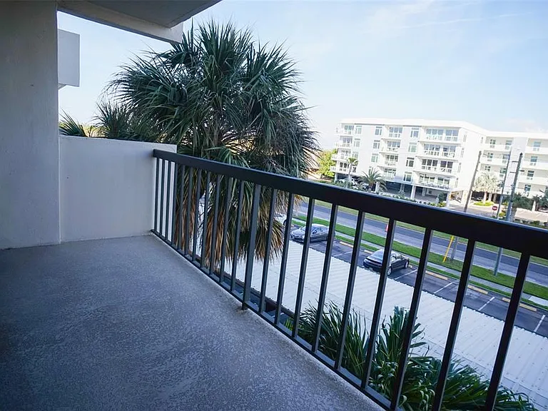 400 Island Way #308 — Photo 32