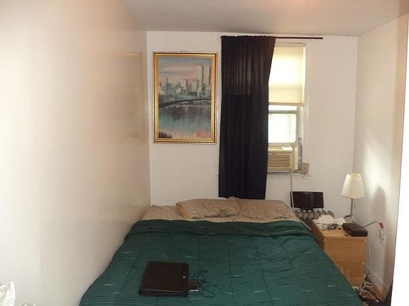 4th image of 223 Dekalb Ave APT 2