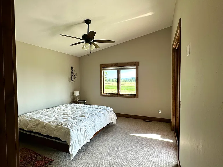 524 Badger Trl S — Photo 18