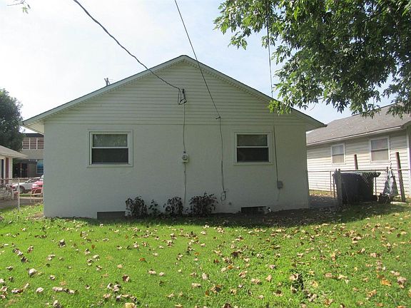 3rd image of 1796 E Maynard Ave