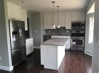 464 S Plank Rd, Westtown, NY 10998