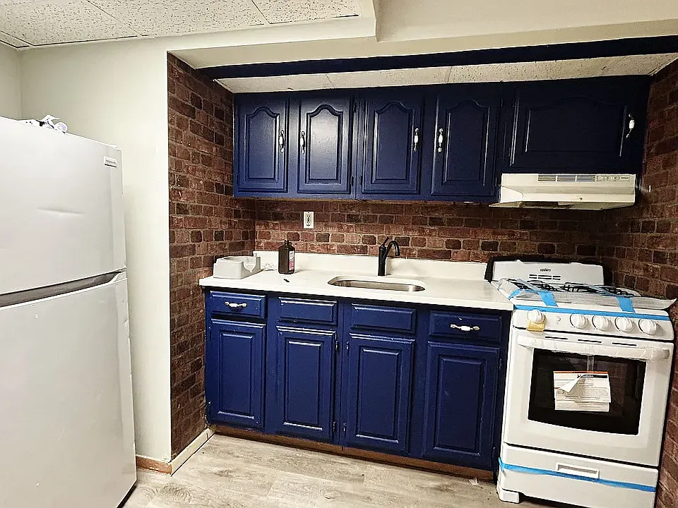 Studio, 500 sqft, $1,400 — Photo 2