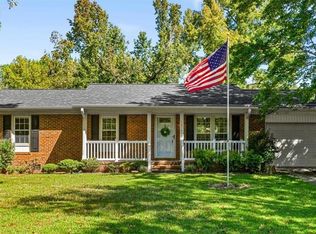 1212 Easthurst Rd, Mc Leansville, NC 27301