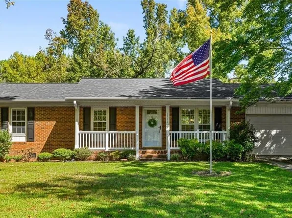 1212 Easthurst Rd, Mc Leansville, NC 27301