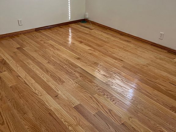 oak floor through out of unit
