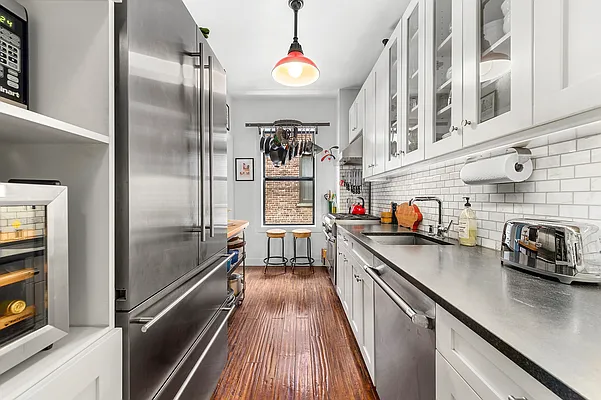 Sold by Corcoran | media 3