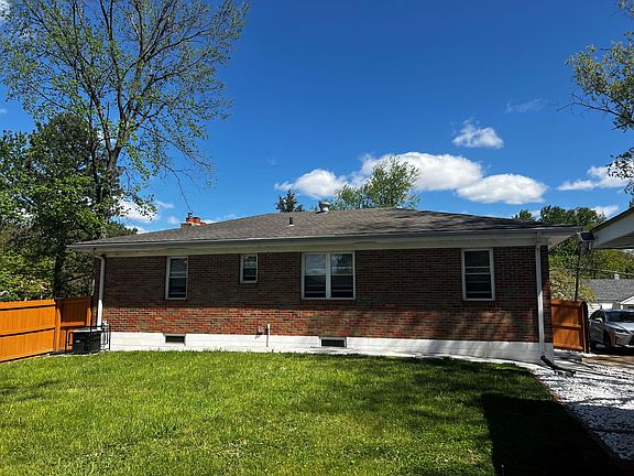 4th image of 9530 Trescott Ave