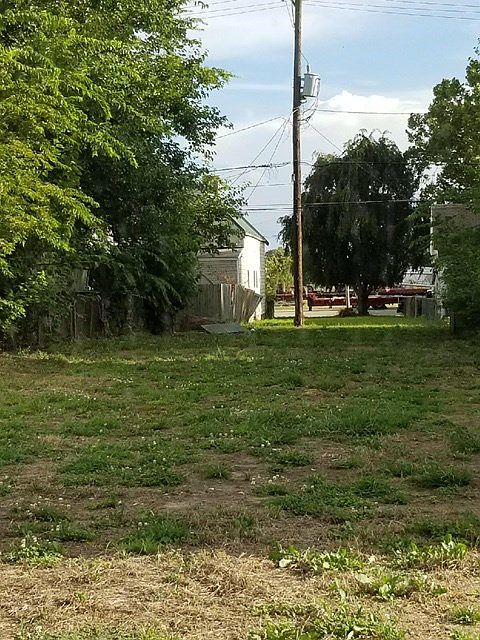 1st image of 615 E Franklin St