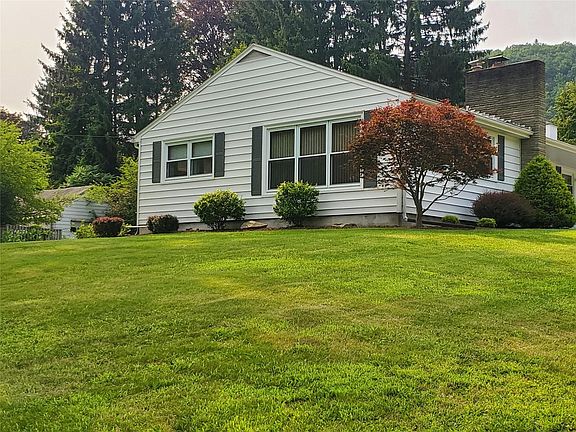 3rd image of 1012 Vestal Ave