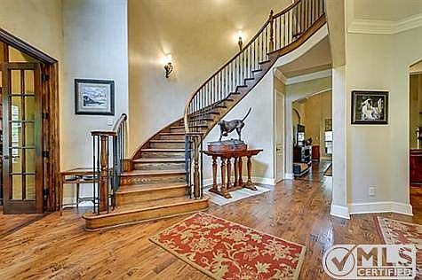 2nd image of 8508 Groveland Dr