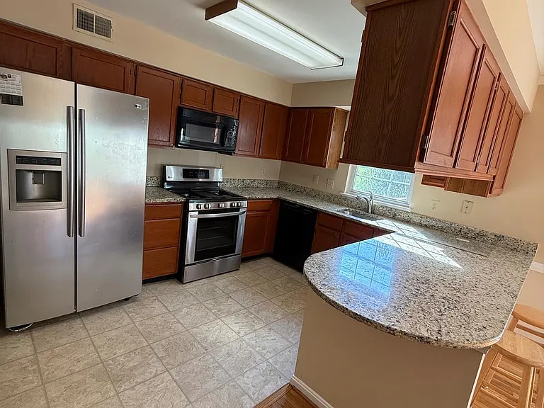 12700 Nettlecreek Pl — Photo 7