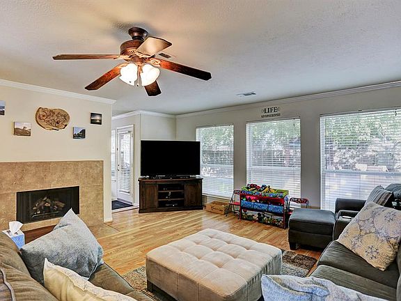 4th image of 6706 Autumn Thistle Dr