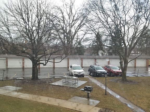 4th image of 100 W Park Circle Dr APT 2J