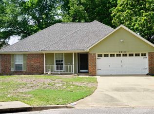 1212 Ashbourne Ln, Longview, TX 75605