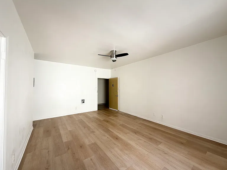 619 S Normandie Ave #16 — Photo 2