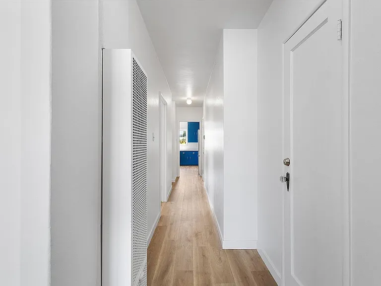 2432 Webb Ave #B — Photo 3