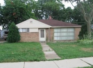 728 E Algonquin Rd, Des Plaines, IL 60016