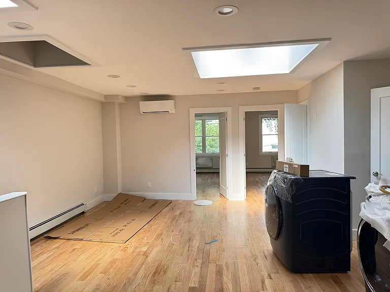 492 Humboldt St #3 — Photo 6