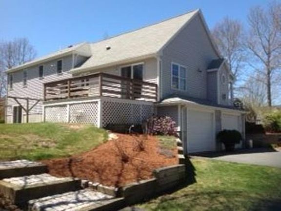 3rd image of 28 Placid Bay Dr