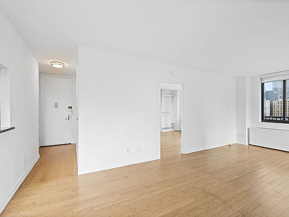 4th image of 343 E 74th St APT 12C