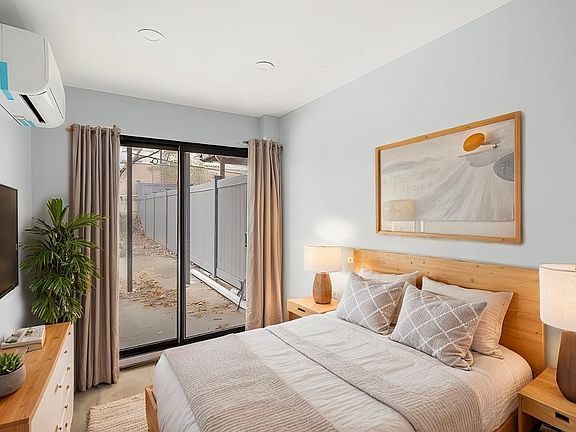 4th image of 500A Quincy St #1