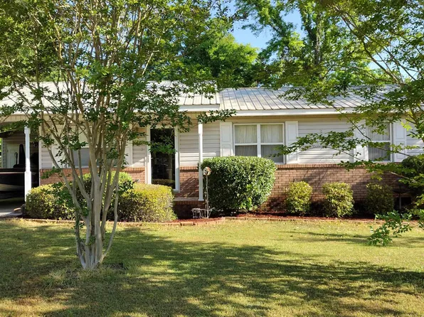 111 Ember Ln, Ohatchee, AL 36271