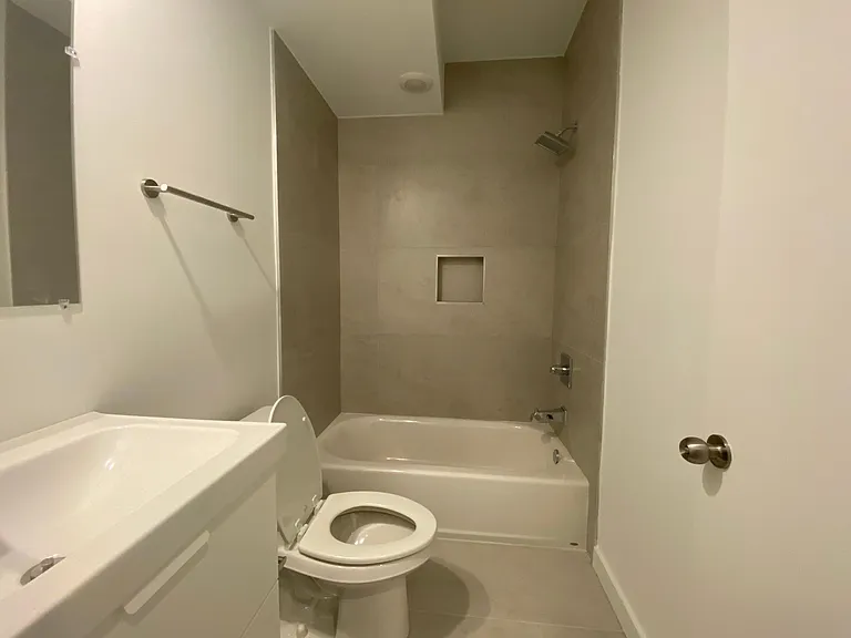 317 N 41st St #2 — Photo 6
