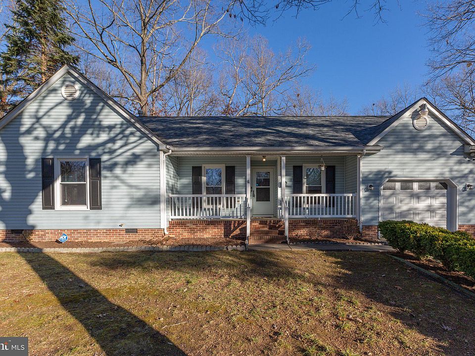 1st image of 11303 Crown Ct