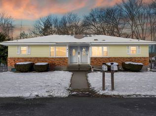 8 Warwick Ave #A, Albany, NY 12205