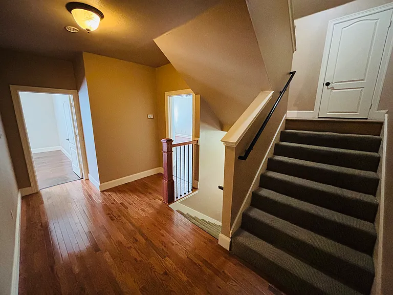 4618 Columbia Ave — Photo 10
